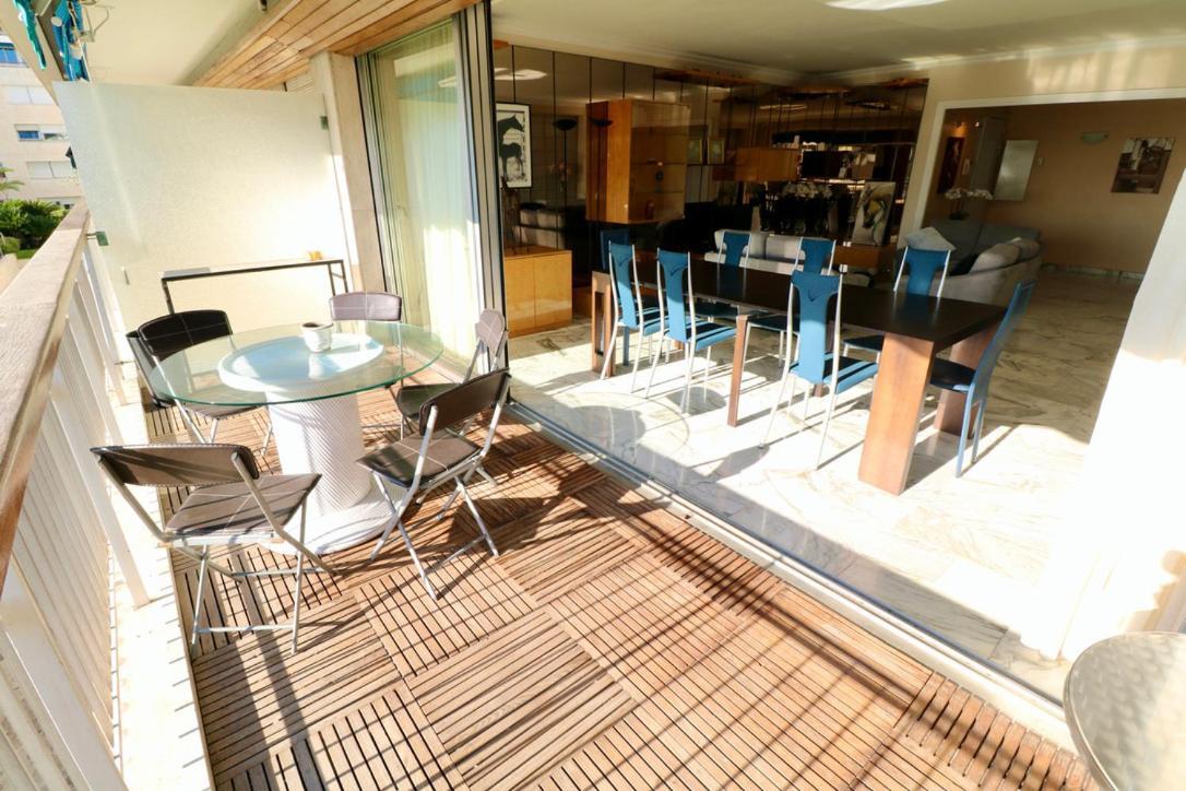 2, 3 And 4 Bedroom Sea View Forville Apartments 5 Mins From The Palais Cannes Eksteriør bilde
